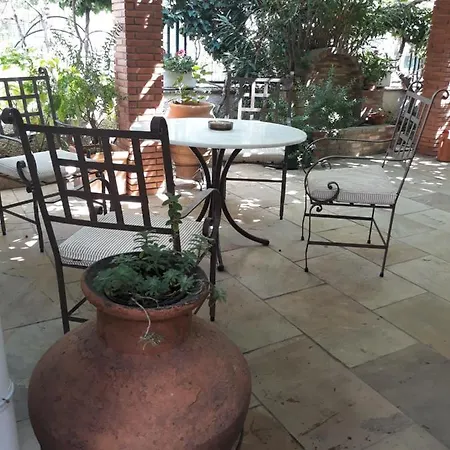 嘉利尼酒店 酒店
